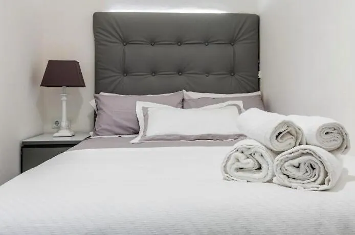 Nice, Cozy, Up To 6, Fcb Stadium, Free Parking Barcelona Spain