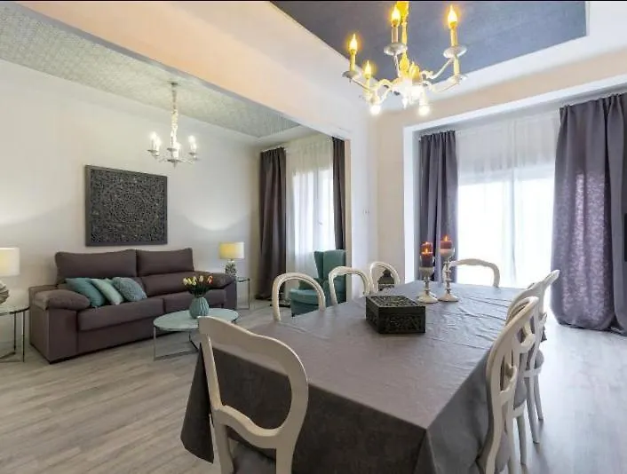 Nice, Cozy, Up To 6, Fcb Stadium, Free Parking Barcelona