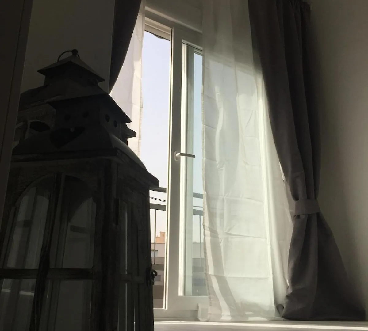 Nice, Cozy, Up To 6, Fcb Stadium, Free Parking Barcelona Apartment