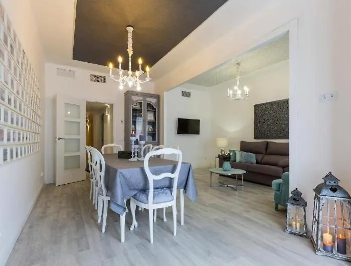 Nice, Cozy, Up To 6, Fcb Stadium, Free Parking Barcelona